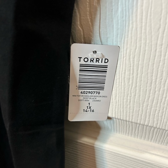 Torrid - Mini Foxy Bodycon One Shoulder Dress - Picture 4 of 4
